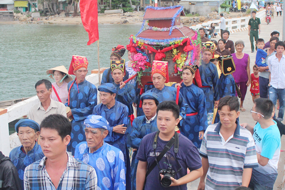 LỄ HỘI NGHINH ÔNG KIÊN HẢI, NGUỒN LỰC PHÁT TRIỂN DU LỊCH Ở KIÊN GIANG